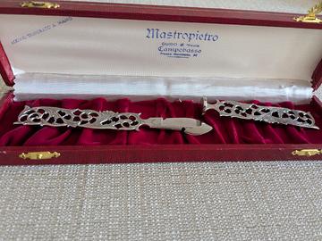 Tagliacarte artigianale in acciaio traforato mano