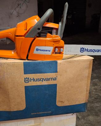Motosega HUSQVARNA 120 usata 1 sola volta