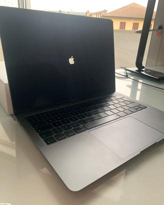 MacBook Air 13’’ Apple i5 8GB 128GB space gray