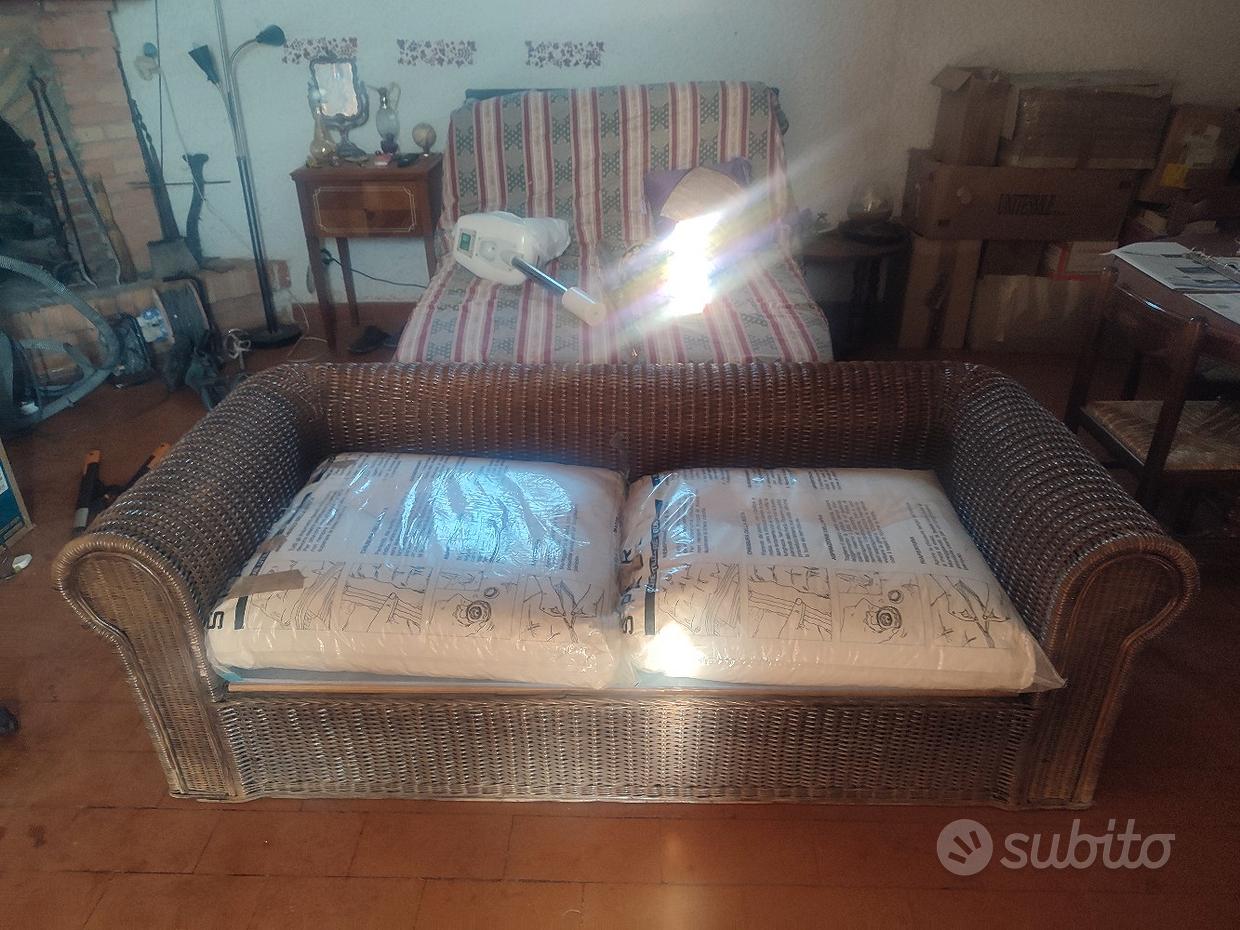 Divano vimini Mobili usati