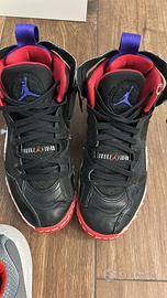 Jordan e altre scarpe