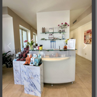 Arredamento completo negozio parrucchiera