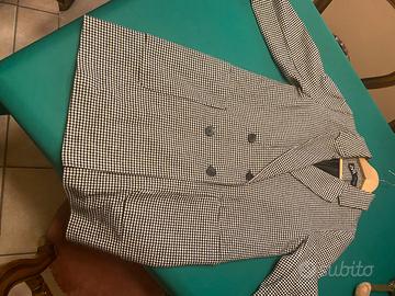 vari capi abbigliamento da donna taglia m