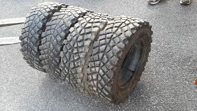 Gomme tassellate 235/60R16