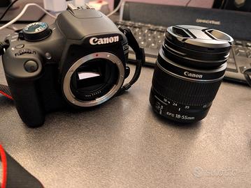 macchina fotografica Canon 1200D