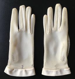 Guanti da sposa vintage