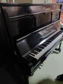 pianoforte da parete