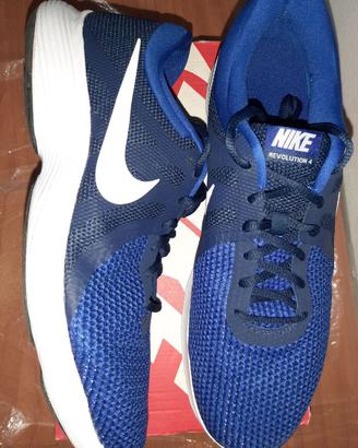 Nike Revolution 4 EU, Scarpe da Running Uomo 47,5