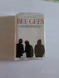 MC originale Bee Gees