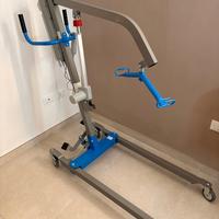 Sollevatore elettrico disabili