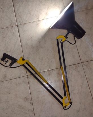 Lampada da tavolo