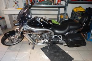 Hyosung Aquila GV 650 - 2005