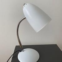 Lampada da tavolo bianca