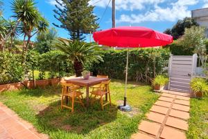 Bivani con giardino a Mondello