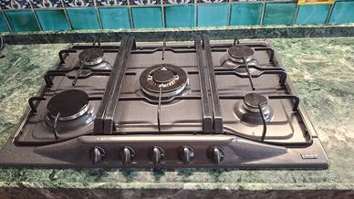 piano cottura GPL 5 fuochi 