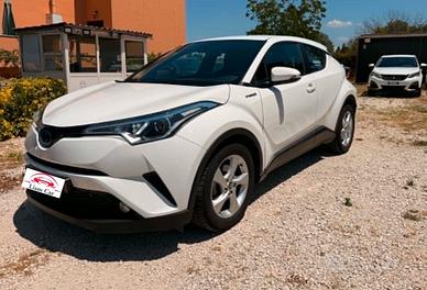 Toyota C-HR 1.8 Benz/Ibrida OK Neopatentato