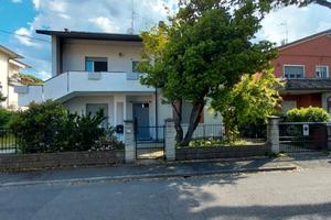Appartamento x 3 ragazze/i