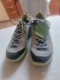 Scarpa da donna trekking, impermeabile, misura 38.