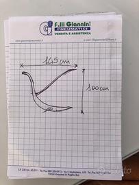 Antichi aratri in legno