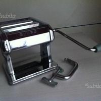 Attrezzo macchina per tirare sfoglia - tagliatelle