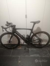 bici da corsa elettrica pinarello nitro