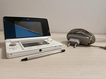 Nintendo 3ds bianco