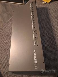 Access Virus TI synth base per rack in metallo