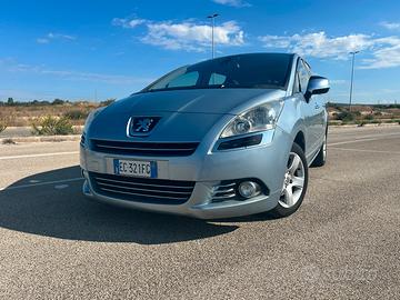 Peugeot 5008 1.6 HDI