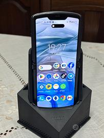 Motorola Razr 5G 2020 display appena sostituito