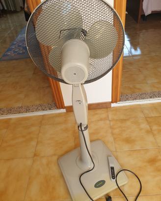 ventilatore a piantana con telecomando 