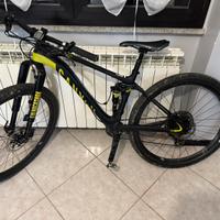 Mountain bike canyon