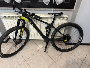 Mountain bike canyon