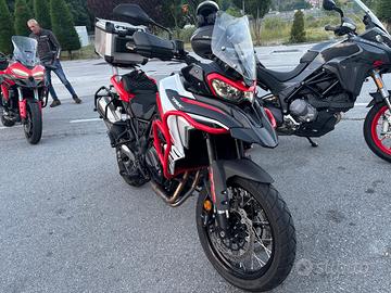 Benelli 702x