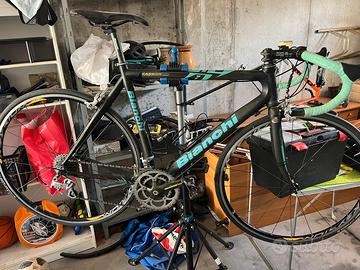 bici da corsa bianchi full carbon L