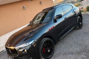 MASERATI LEVANTE STRAFULL