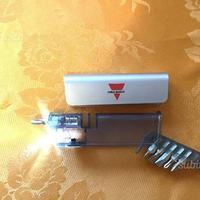 Pila / Torcia LED tascabile cacciavite con punte