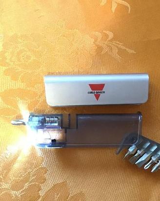 Pila / Torcia LED tascabile cacciavite con punte