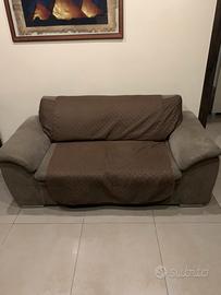 Divano tessuto 2posti