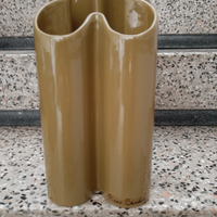 Vaso di ceramica