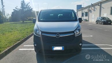 Opel vivaro  9 poste 1.6  biturbo 2018