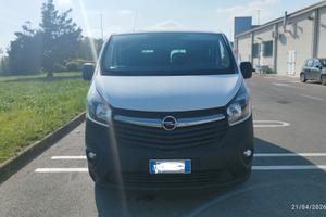 Opel vivaro  9 poste 1.6  biturbo 2018