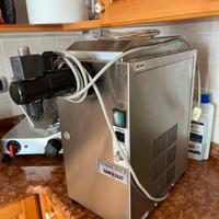 Macchina per la psnna montata