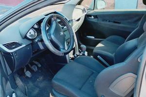 Peugeot 207 1.4 benzina