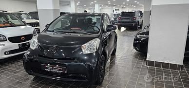 NUOVA TOYOTA iQ 1.0 VVT-i SOL 68CV TOTAL BLACK