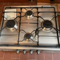 Fornello 4 fuochi Smeg