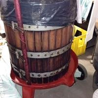 Torchio idraulico  da 50 per spremitura uva