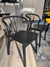 Coppia di sedie  Ercol Flow in legno tinto nero