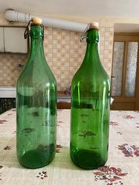 n.70 bottiglioni da 2 litri con macchinetta