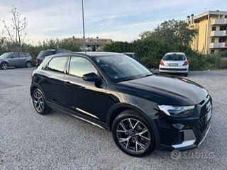 AUDI A1 ALLSTREET ADMIRED 30 TFSI S-TRONIC