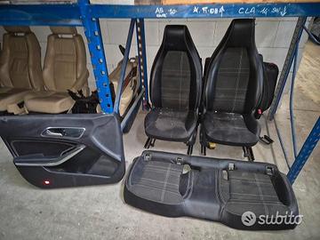 Interno In Pelle - Stoffa Per Mercedes CLA 2016 Sw